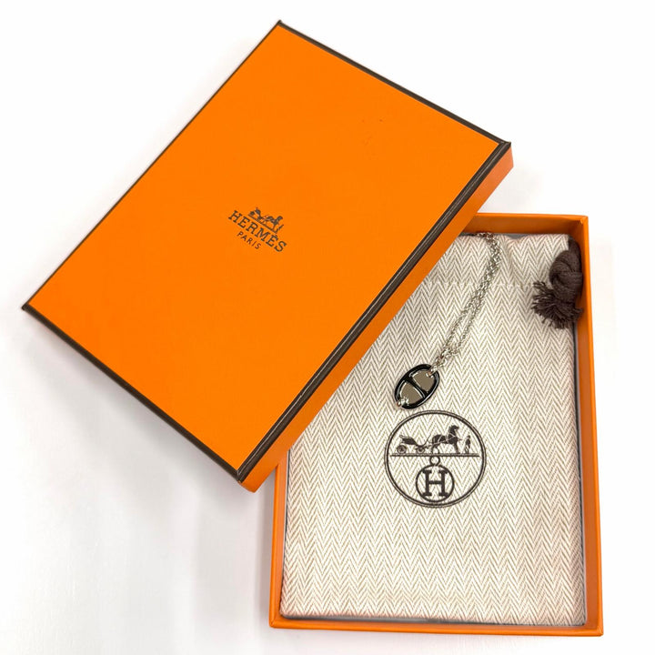 Pristine HERMES Necklace Pendant Mini Maillon PM ChÃ©ne Dunkel black ー Women