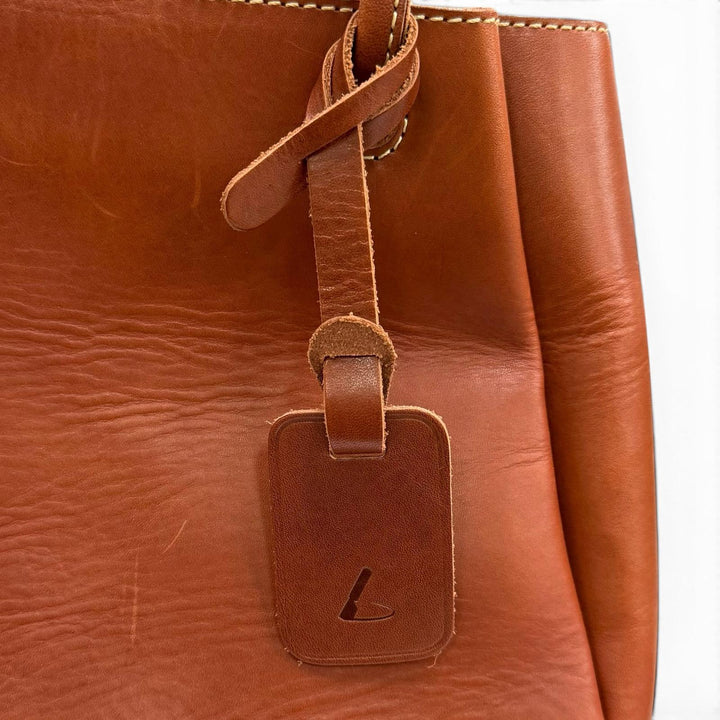 Great 土屋鞄 Shoulder Bag Diario Gathered leather with charm Brown leather Women