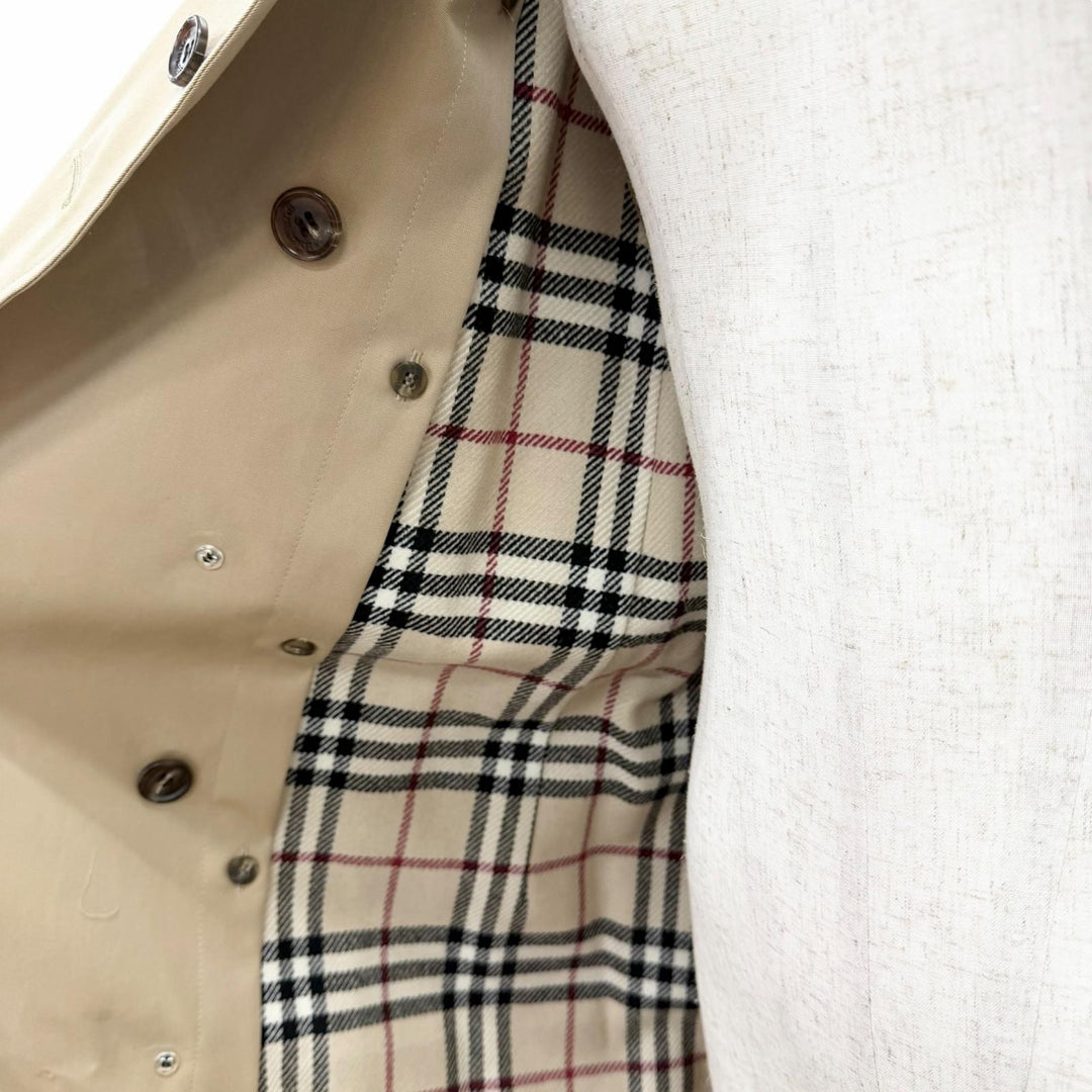 Excellent BURBERRY LONDON trench coat Nova check pattern lining, 46