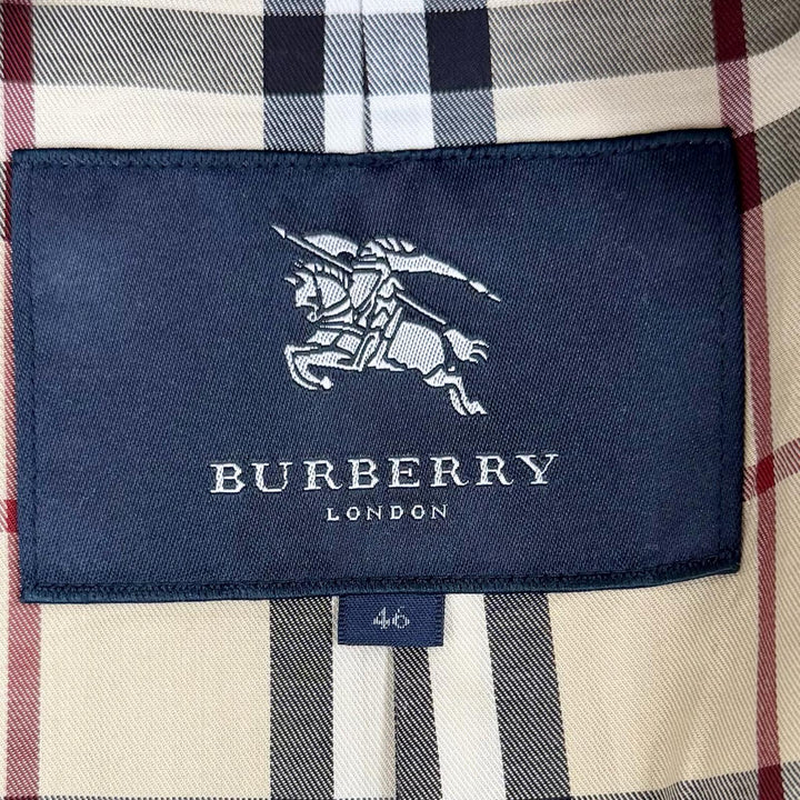 Excellent BURBERRY LONDON trench coat Nova check pattern lining, 46