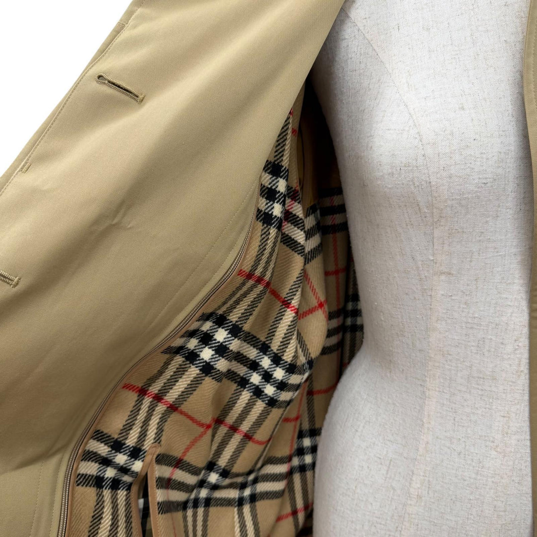 Pristine BURBERRY LONDON coat Nova check pattern lining, with wool liner. 11