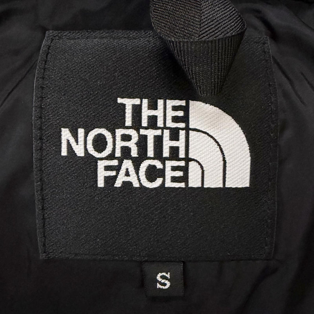 Excellent THE NORTH FACE Down jacket Baltro Light Jacket