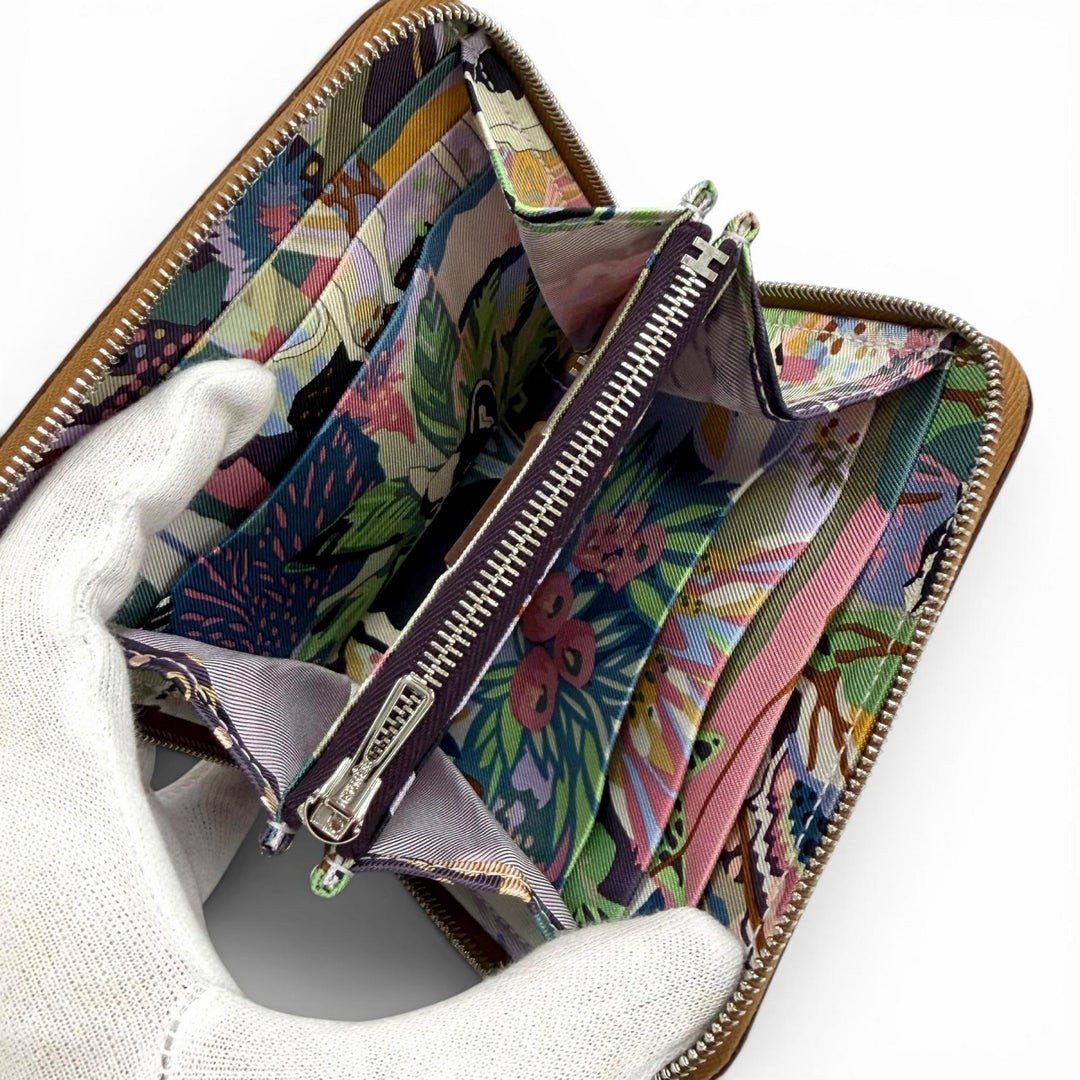 Pristine HERMES Coin case Azap compact silk in Zip Around Epsom Leather Women