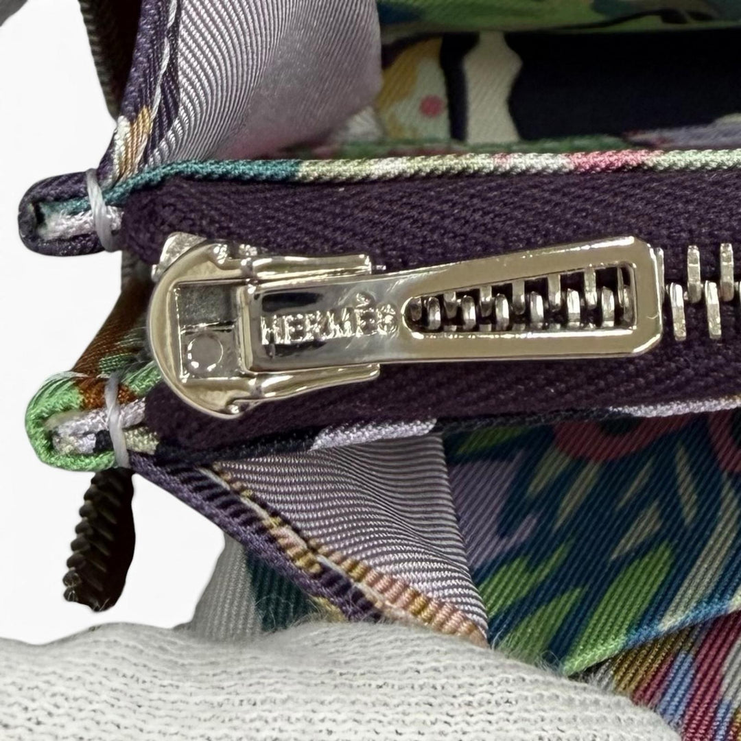 Pristine HERMES Coin case Azap compact silk in Zip Around Epsom Leather Women