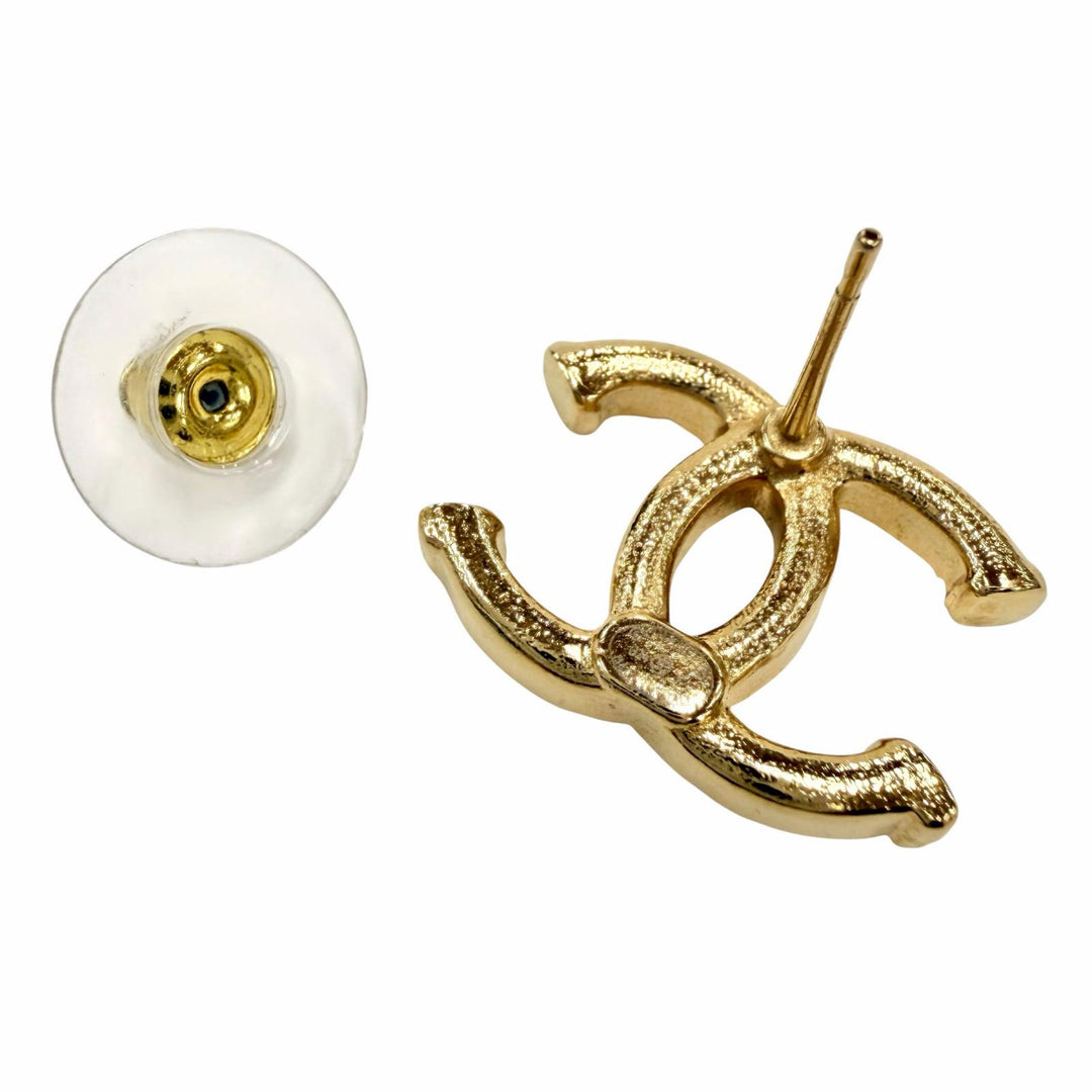 Great CHANEL Pierce gold Women B24V ABB375