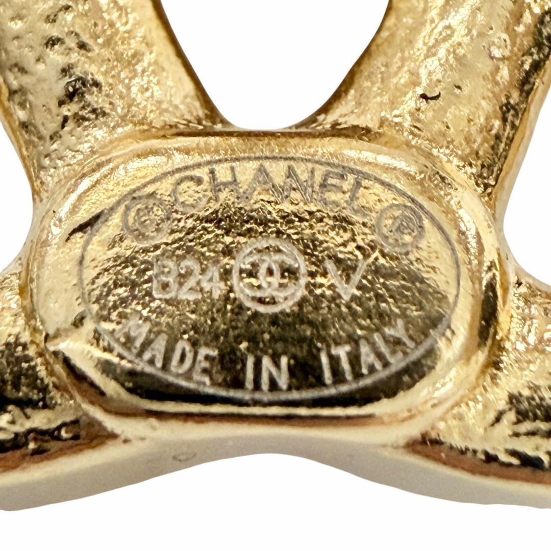 Great CHANEL Pierce gold Women B24V ABB375