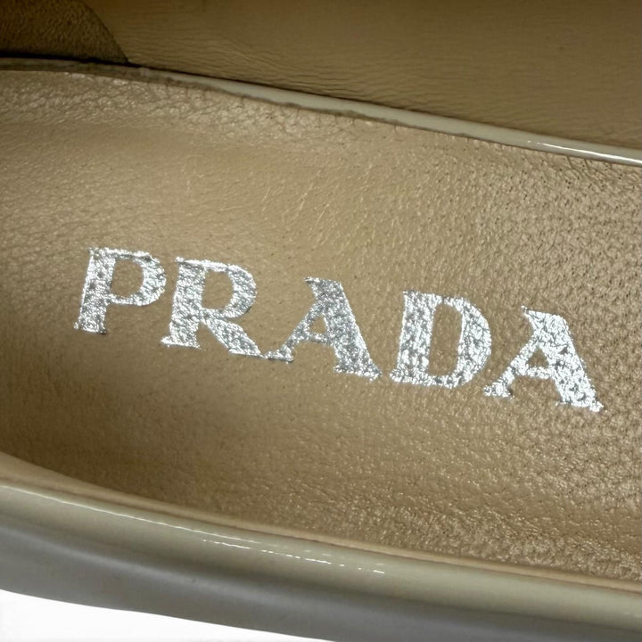 Excellent PRADA pumps Triangle Logo Patent Leather Flats Ivory 35 1F200N