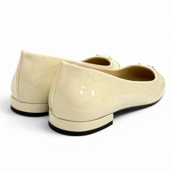 Excellent PRADA pumps Triangle Logo Patent Leather Flats Ivory 35 1F200N