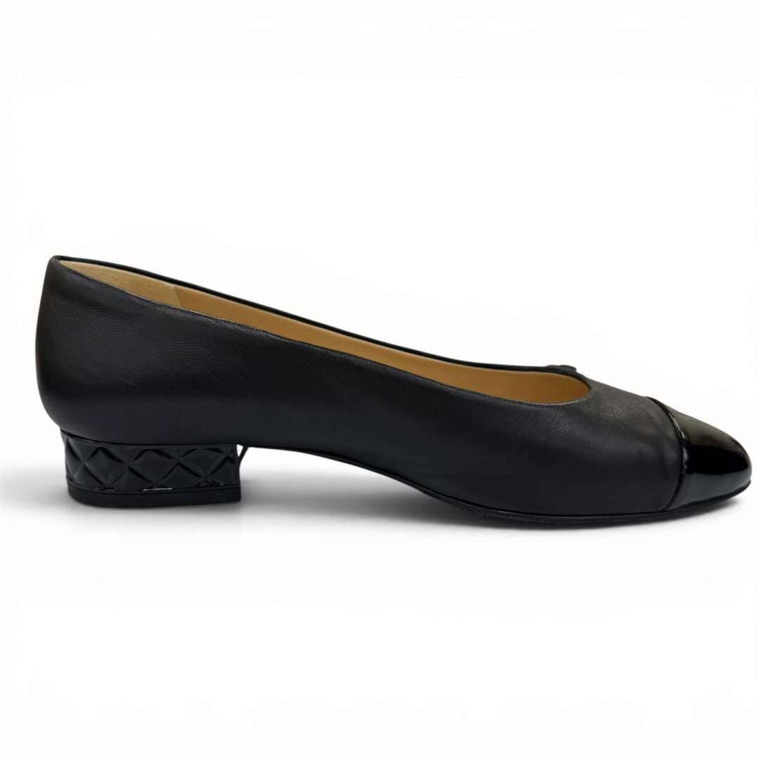Great CHANEL pumps COCO Mark Matelasse Leather black leather Women 36 18B G34201