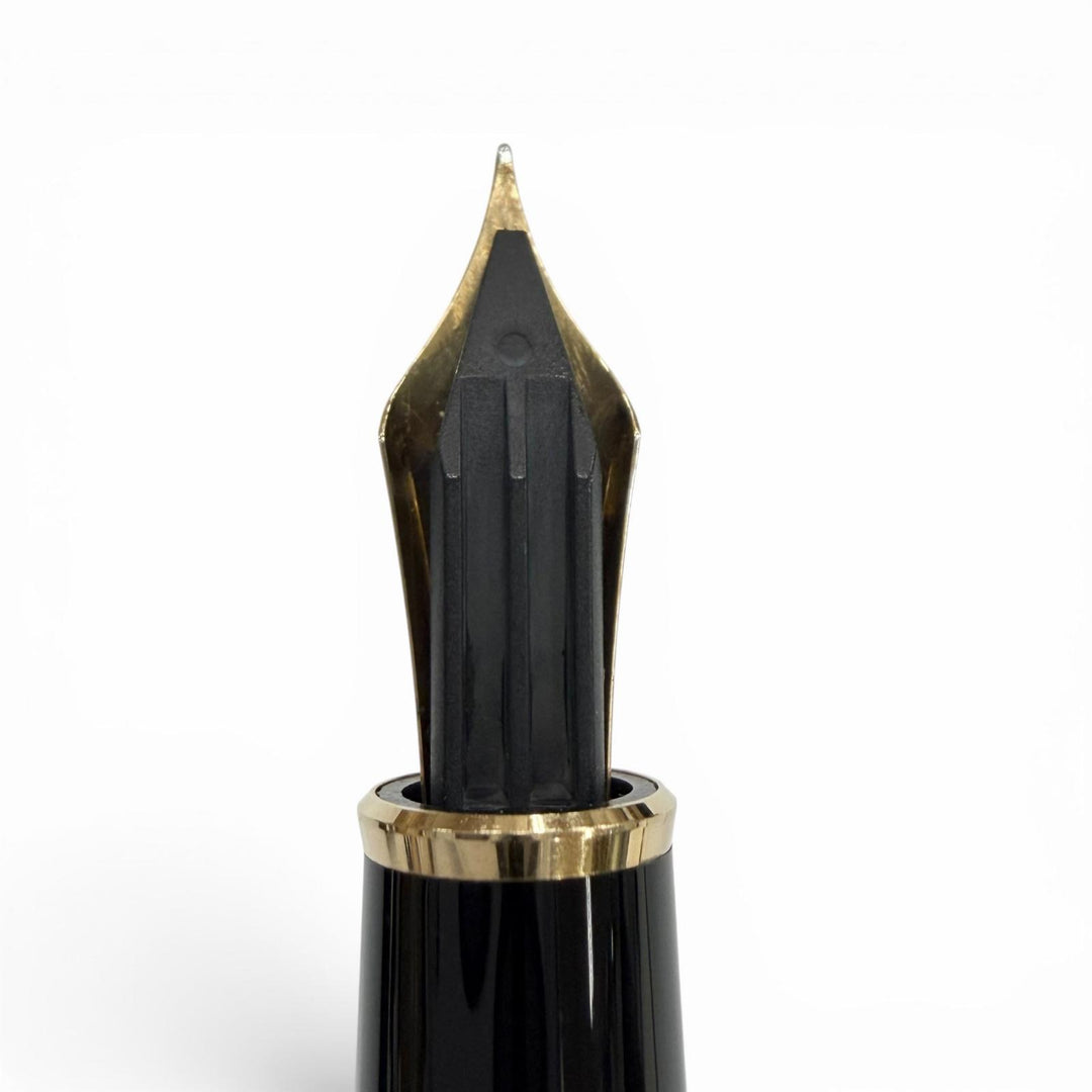 Excellent MONTBLANC fountain pen Meisterstück Classic white star black 14K mens