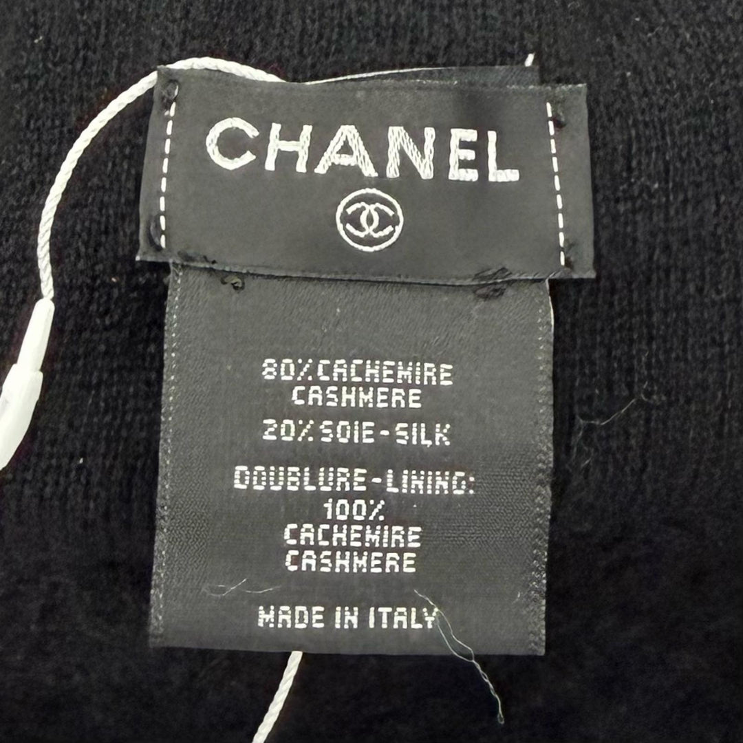 Pristine CHANEL Knit cap COCO Mark Chapka Hat Trapper Hat Flight Hat cashmere