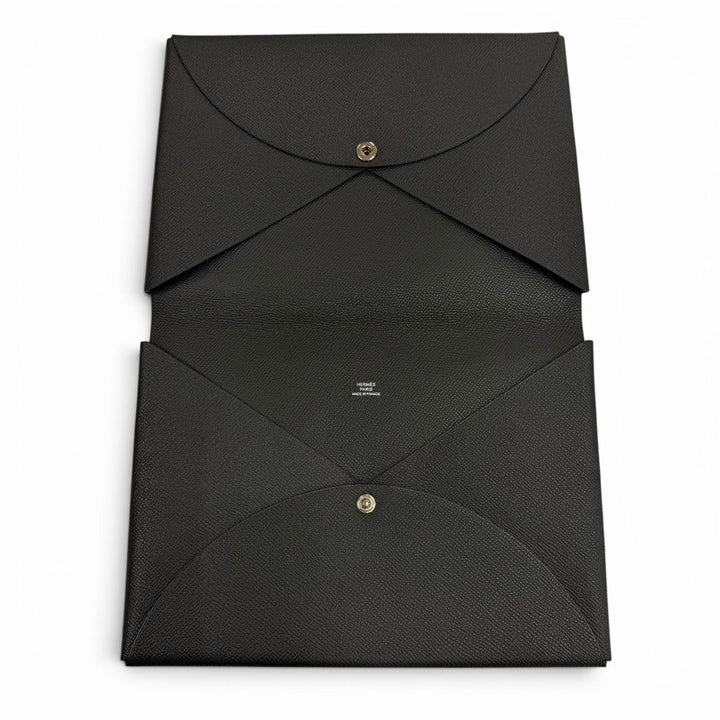 Very Good HERMES Clutch bag Calvi GM black Epsom Leather mens