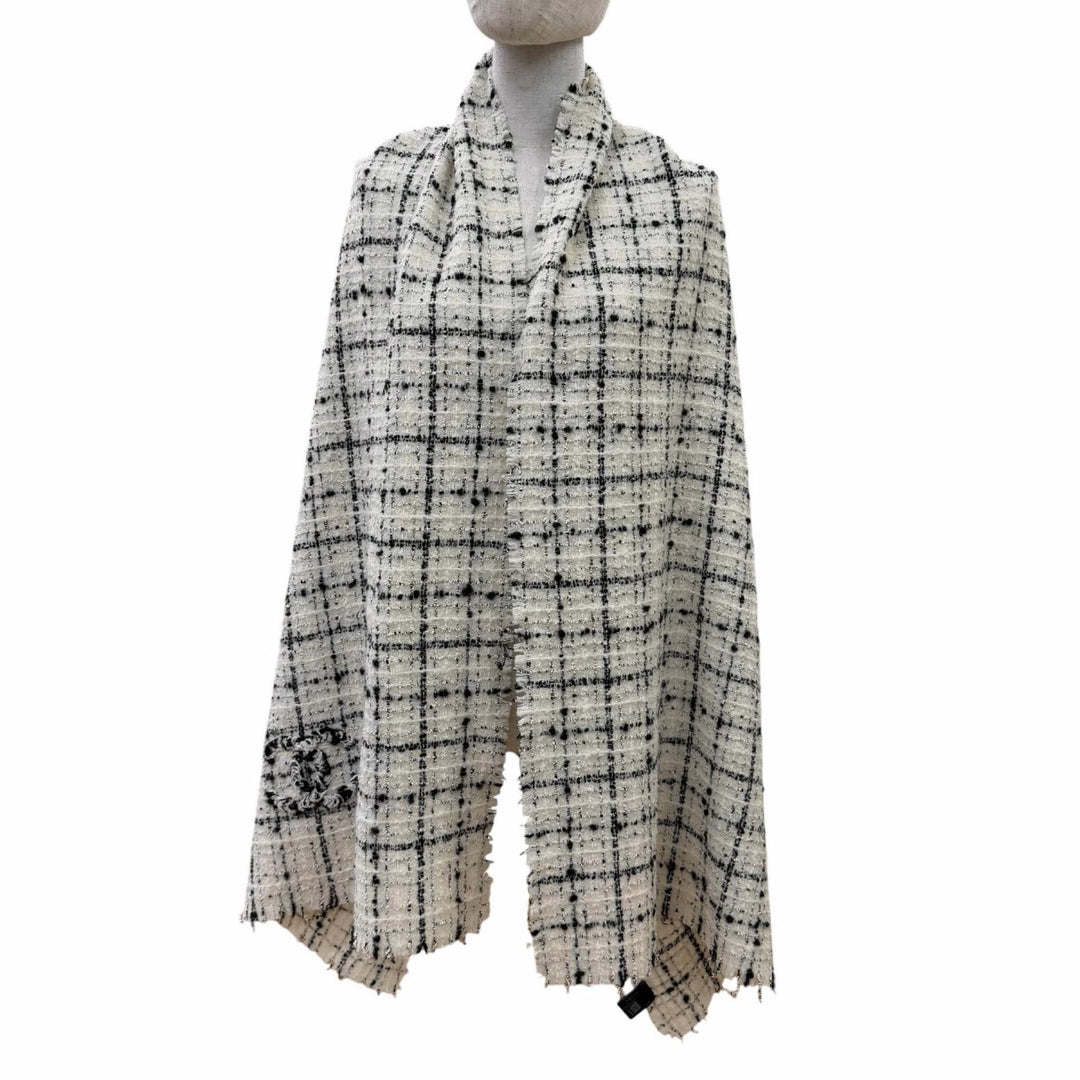 Great CHANEL Stall Current product, cashmere blend, COCO Mark tweed white AAB731