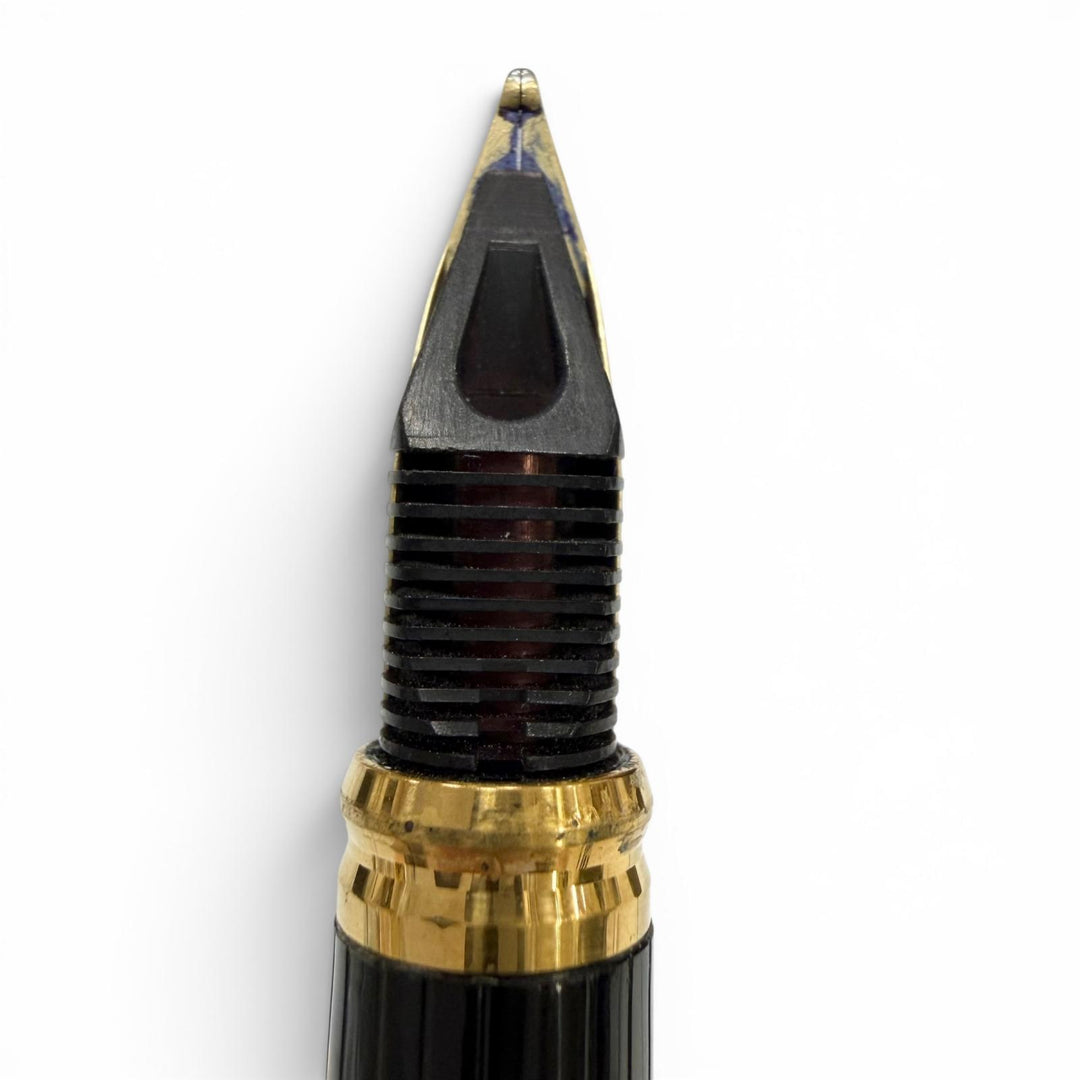 Very Good Dupont fountain pen Art Nouveau Limited Edition black 18K mens