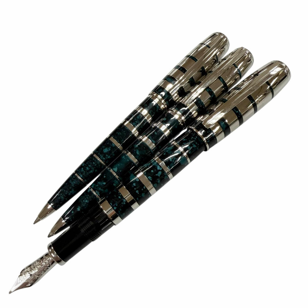 Pristine MONTBLANC fountain pen Author Series 2008: George Bernard Shaw Silver