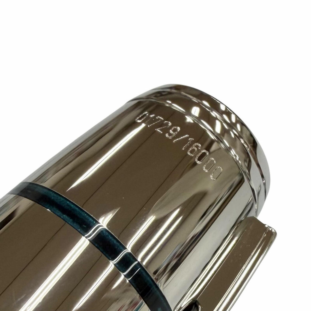 Pristine MONTBLANC fountain pen Author Series 2008: George Bernard Shaw Silver