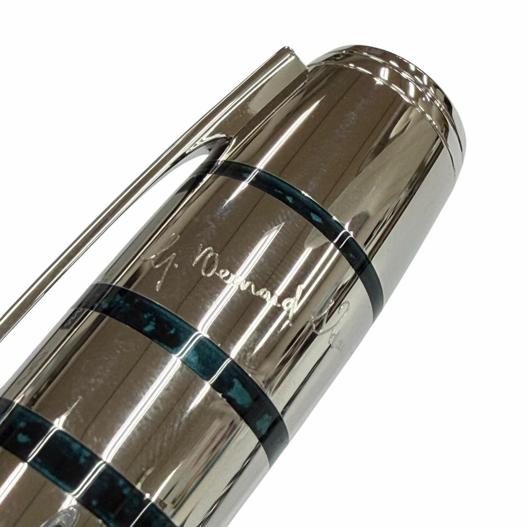 Pristine MONTBLANC fountain pen Author Series 2008: George Bernard Shaw Silver