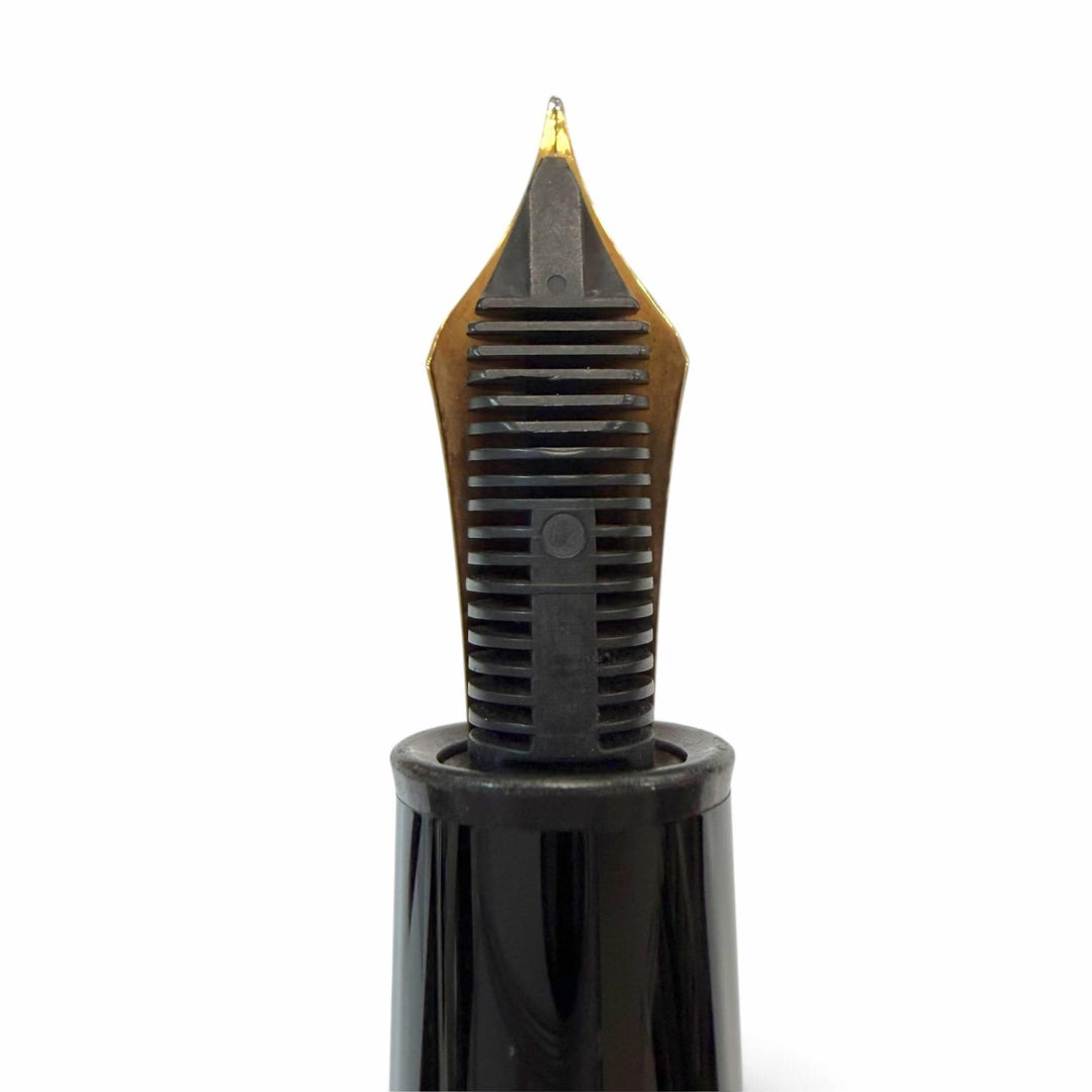 Very Good MONTBLANC fountain pen Meisterstück 149 white star black 18K mens