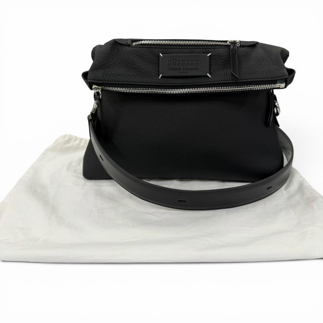 Excellent Maison Margiela 11 Shoulder Bag 5AC City black Calf leather SB1WG0003