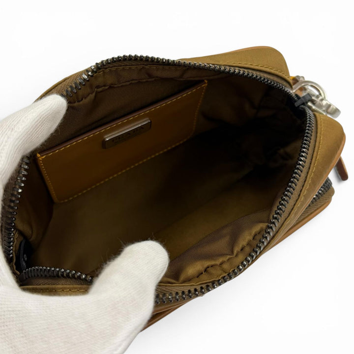 Excellent PRADA Shoulder Bag Brown Nylon mens 2VH172