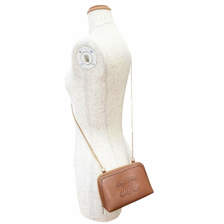 Great CELINE Shoulder Bag Cuir Triomphe Chain Clutch Tan Smooth scarf skin