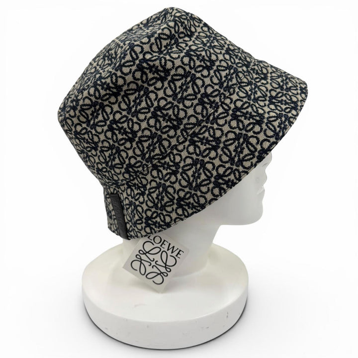Pristine LOEWE hat Bucket bag with Anagram logo leather patch Navy 58 K820HB1X13