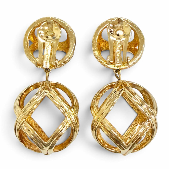 Great Christian Dior Spherical Lattice Design Ball Earring Clip-on, gold