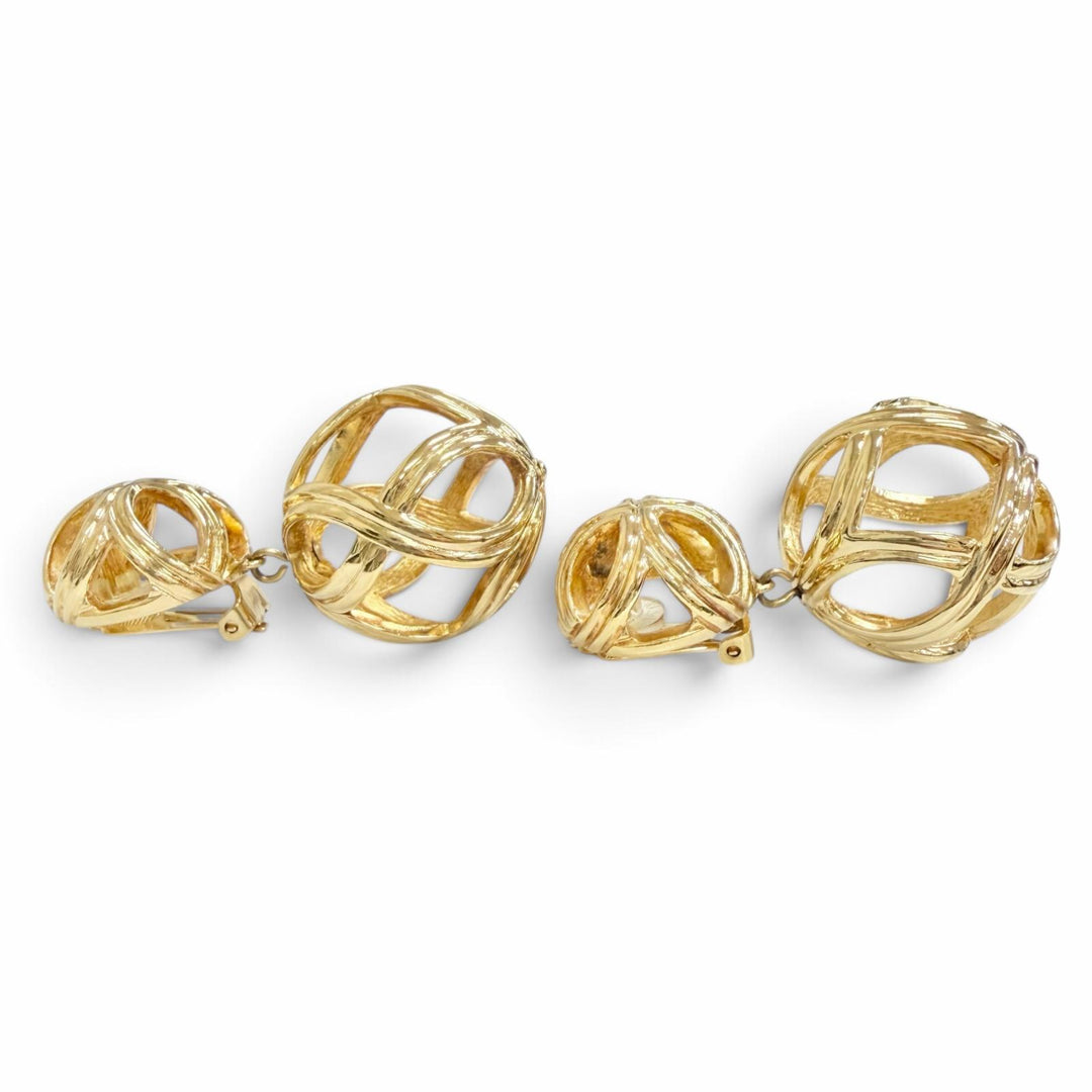 Great Christian Dior Spherical Lattice Design Ball Earring Clip-on, gold