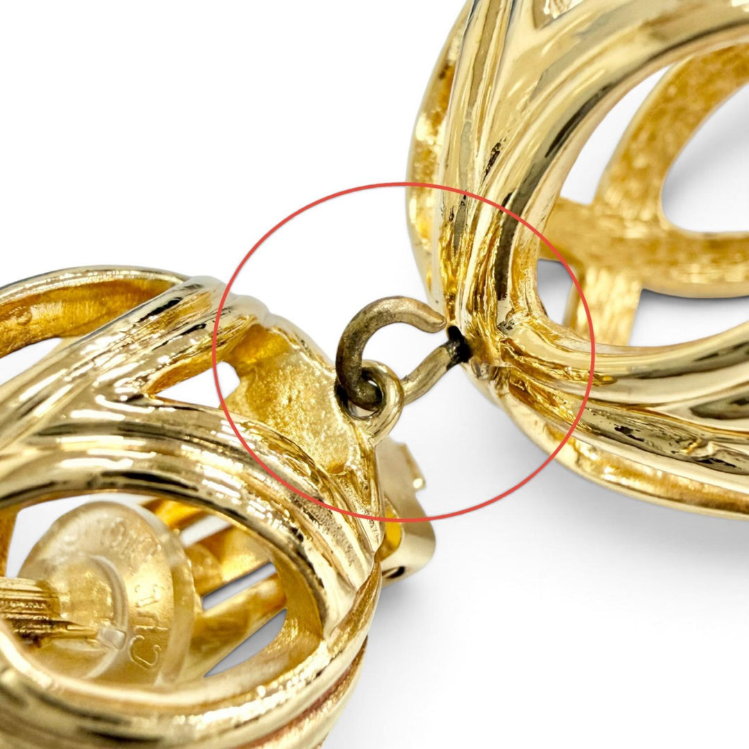 Great Christian Dior Spherical Lattice Design Ball Earring Clip-on, gold