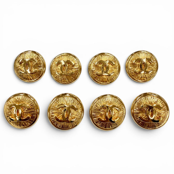 Great CHANEL button COCO Mark gold Women
