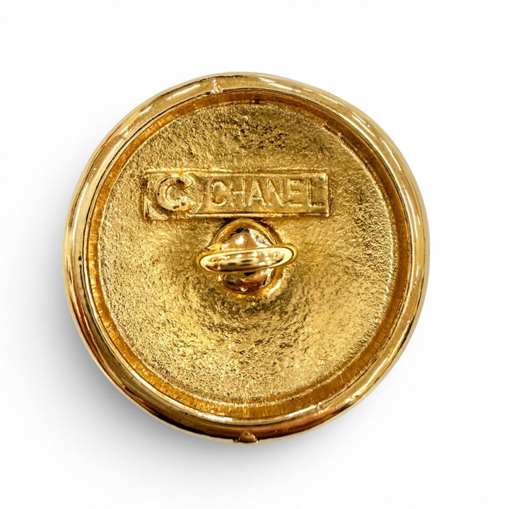 Great CHANEL button COCO Mark gold Women