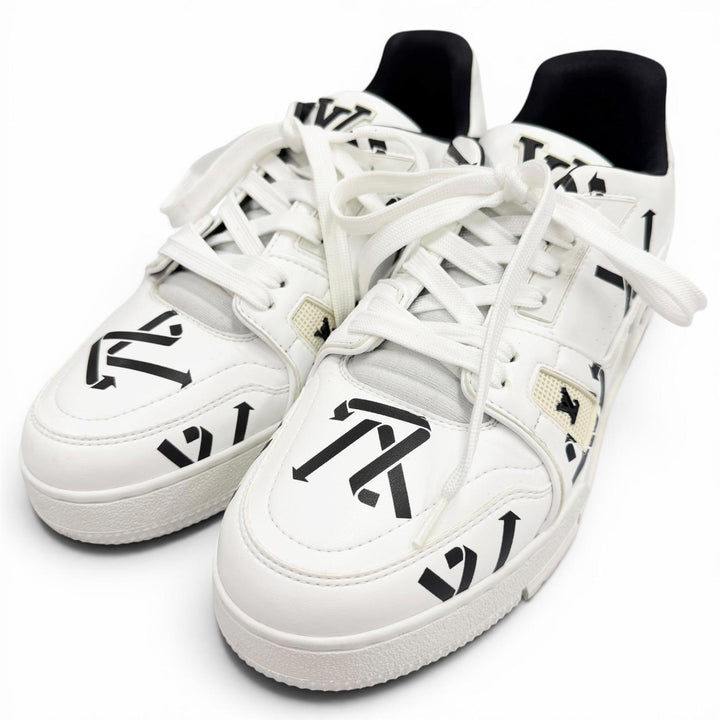 Great LOUIS VUITTON Low cut sneakers LV logo whole pattern white leather mens 6
