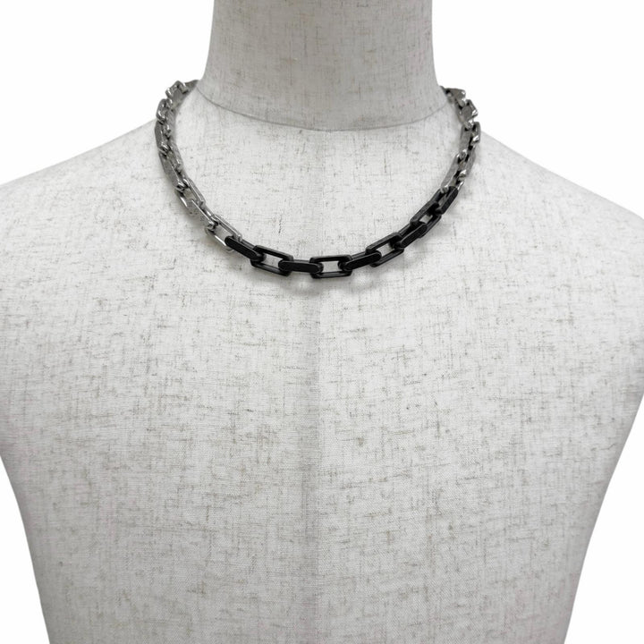 Great LOUIS VUITTON Necklace Monogram Chain Silver mens M00677