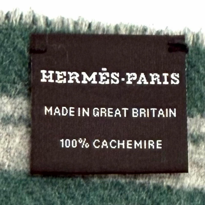 Great HERMES Scarf Bande de Repo green cashmere Women