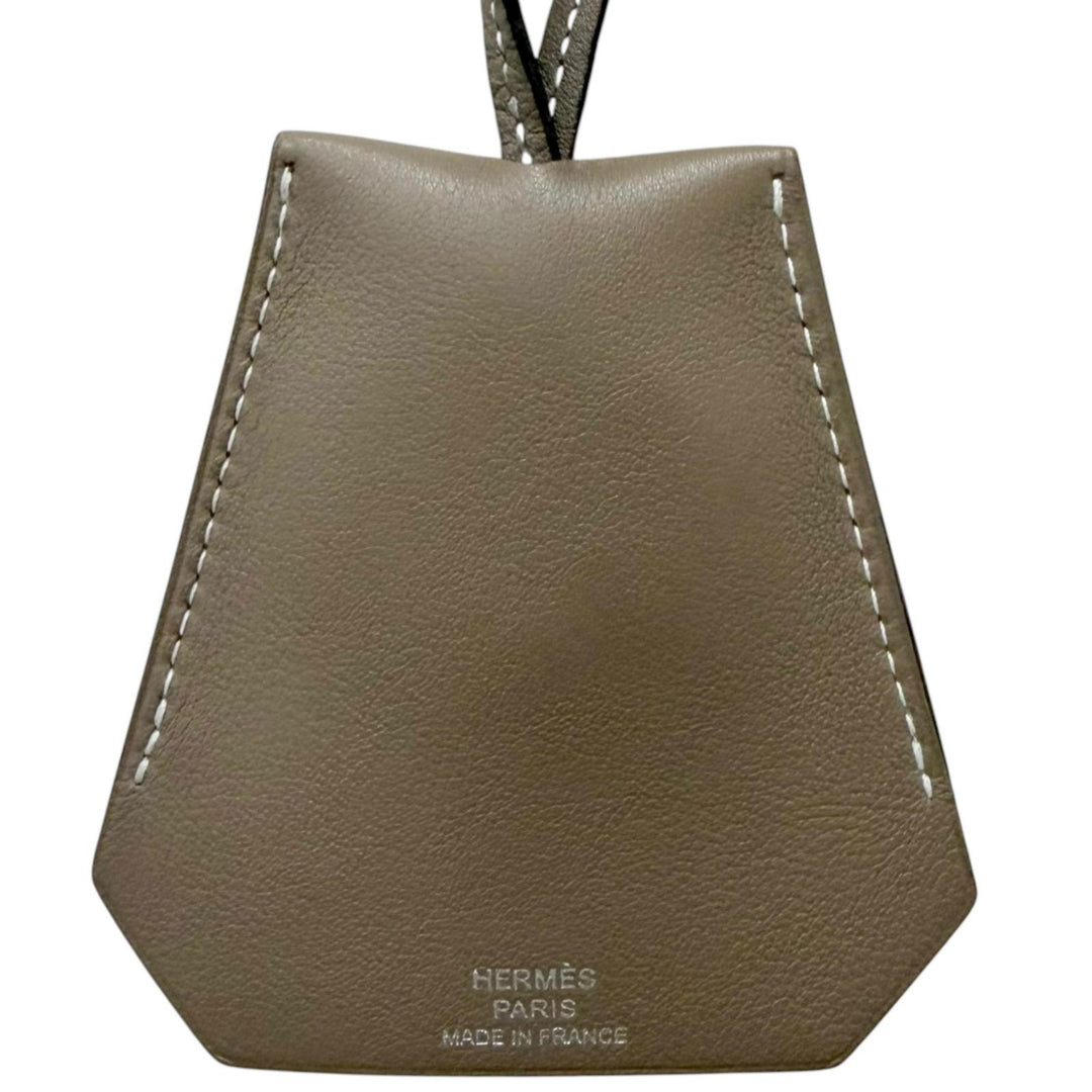 Great HERMES Necklace Large Clochette Etope Vaux Swift Leather mens