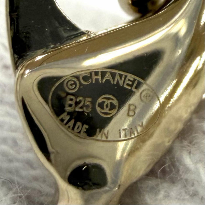 Excellent CHANEL Necklace COCO Mark Pearl Heart Pendant black Women B25