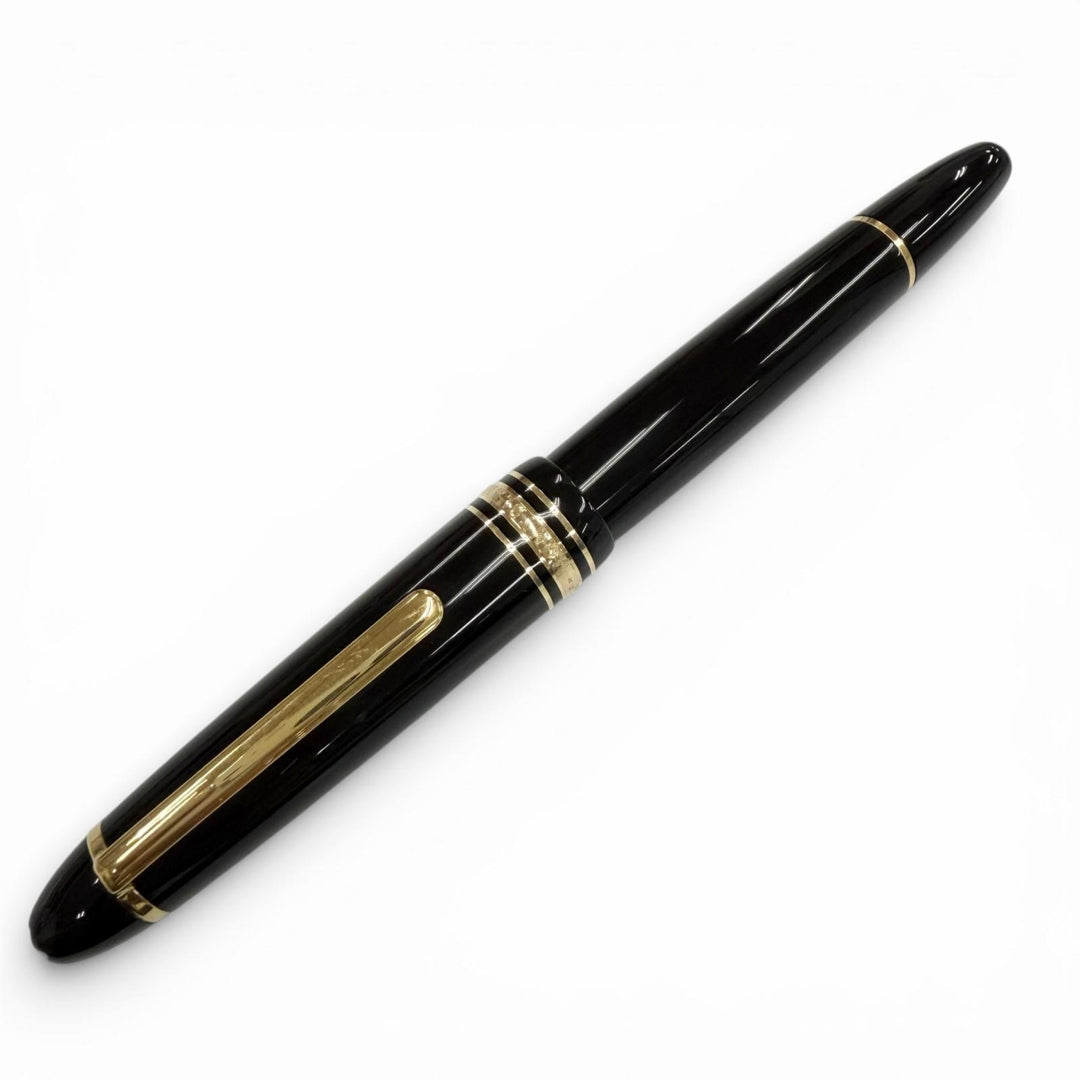 Excellent MONTBLANC fountain pen Meisterstück 147 Traveler black 14K mens