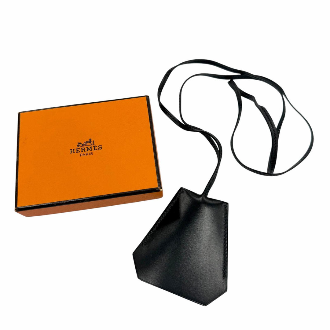 Great HERMES Necklace Margiela-era Clochette black leather mens