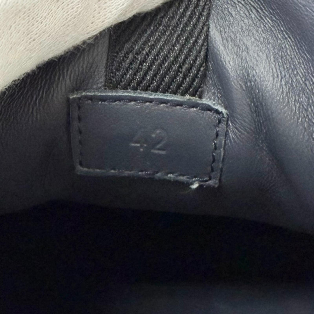 Great HERMES Low cut sneakers Jump H logo design Navy leather mens 42 242839Z