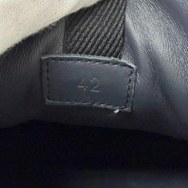 Great HERMES Low cut sneakers Jump H logo design Navy leather mens 42 242839Z