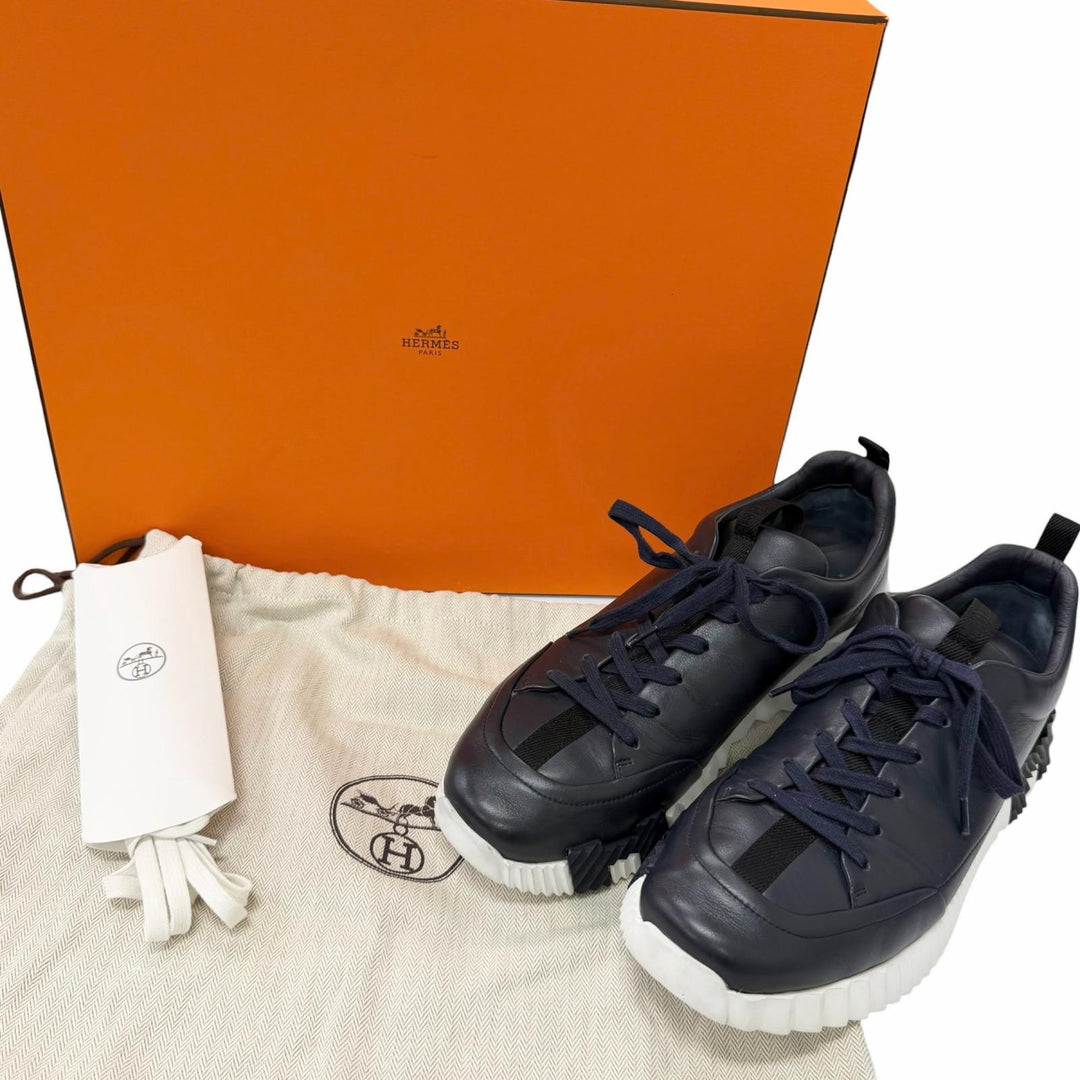 Great HERMES Low cut sneakers Jump H logo design Navy leather mens 42 242839Z