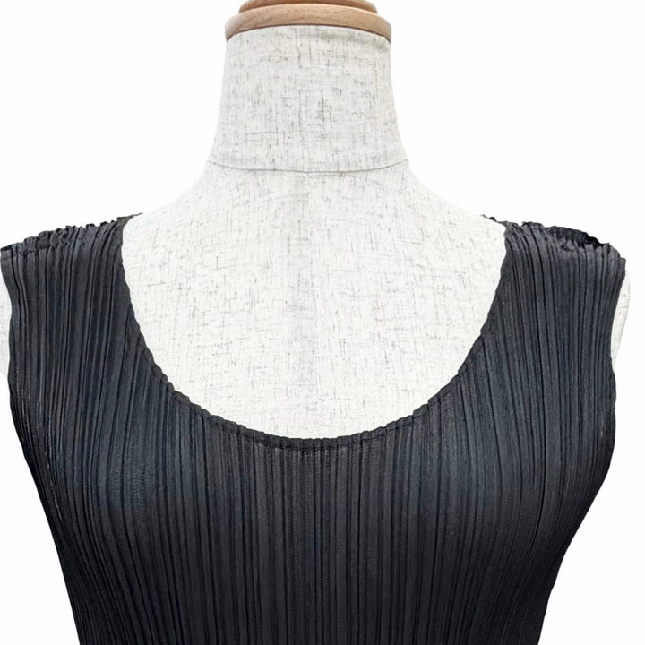 Excellent PLEATS PLEASE Tank top Sleeveless top T-shirt black Women 3 PP04-JK600