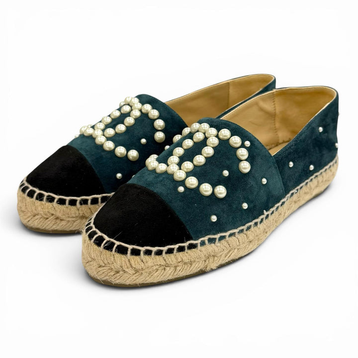 Great CHANEL Slip-on COCO Mark Eco Pearl Suede Leather Espadrilles 35 G29762