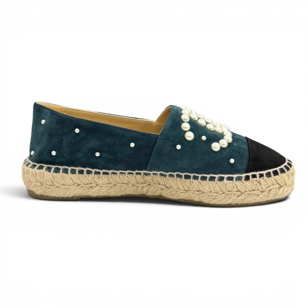 Great CHANEL Slip-on COCO Mark Eco Pearl Suede Leather Espadrilles 35 G29762
