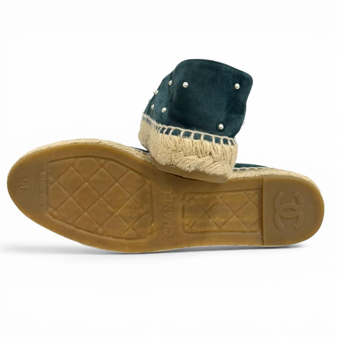 Great CHANEL Slip-on COCO Mark Eco Pearl Suede Leather Espadrilles 35 G29762