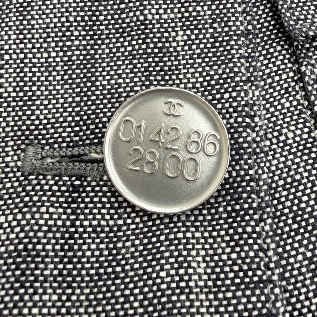 Great CHANEL COCO Mark Button Skirt Suit Two-Piece Set gray Women 38 98P P11161
