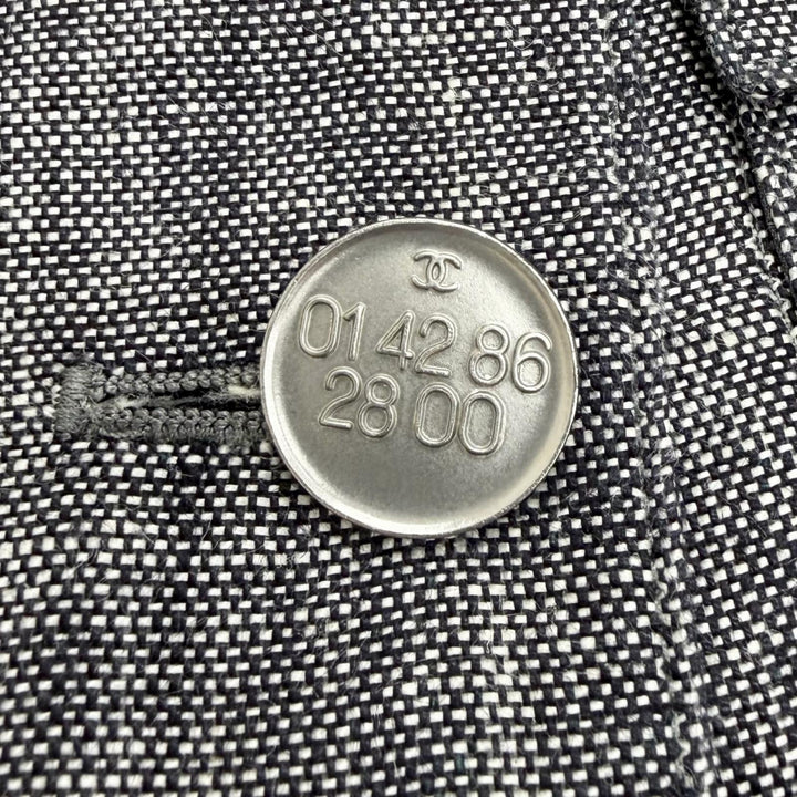Great CHANEL COCO Mark Button Skirt Suit Two-Piece Set gray Women 38 98P P11161