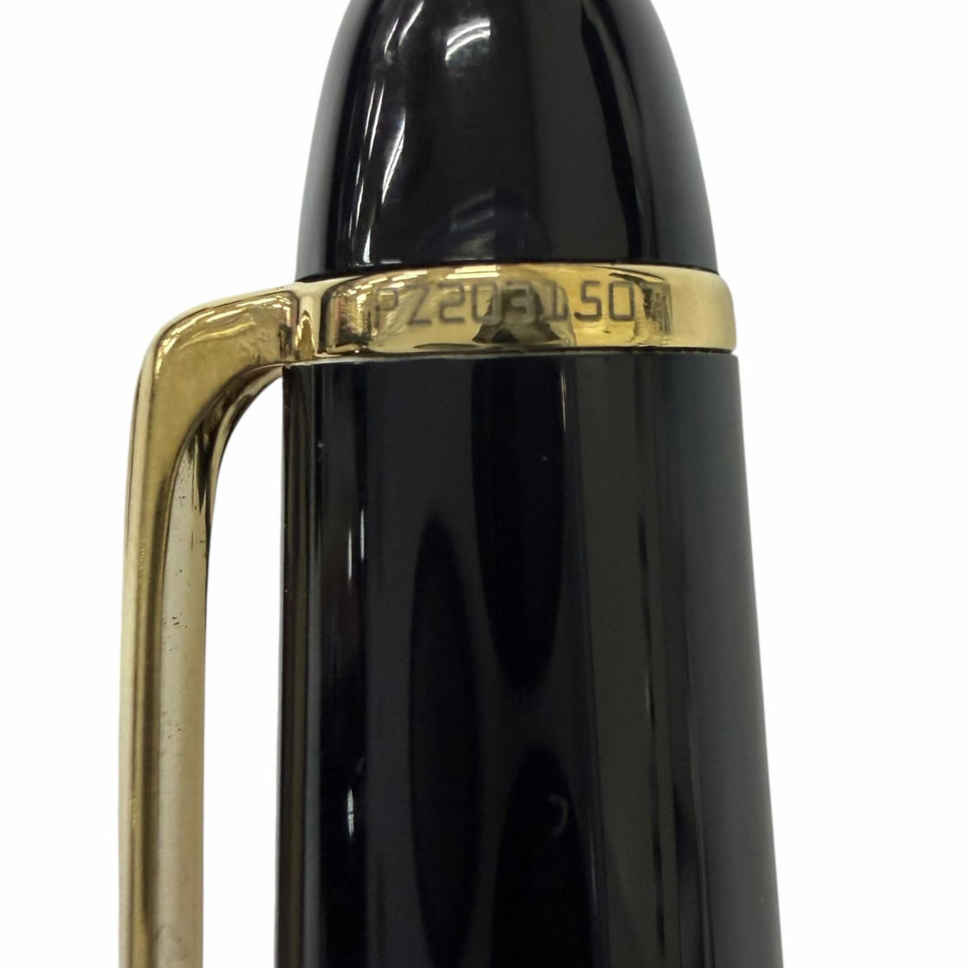 Very Good MONTBLANC fountain pen Meisterstück Classic black 14K mens