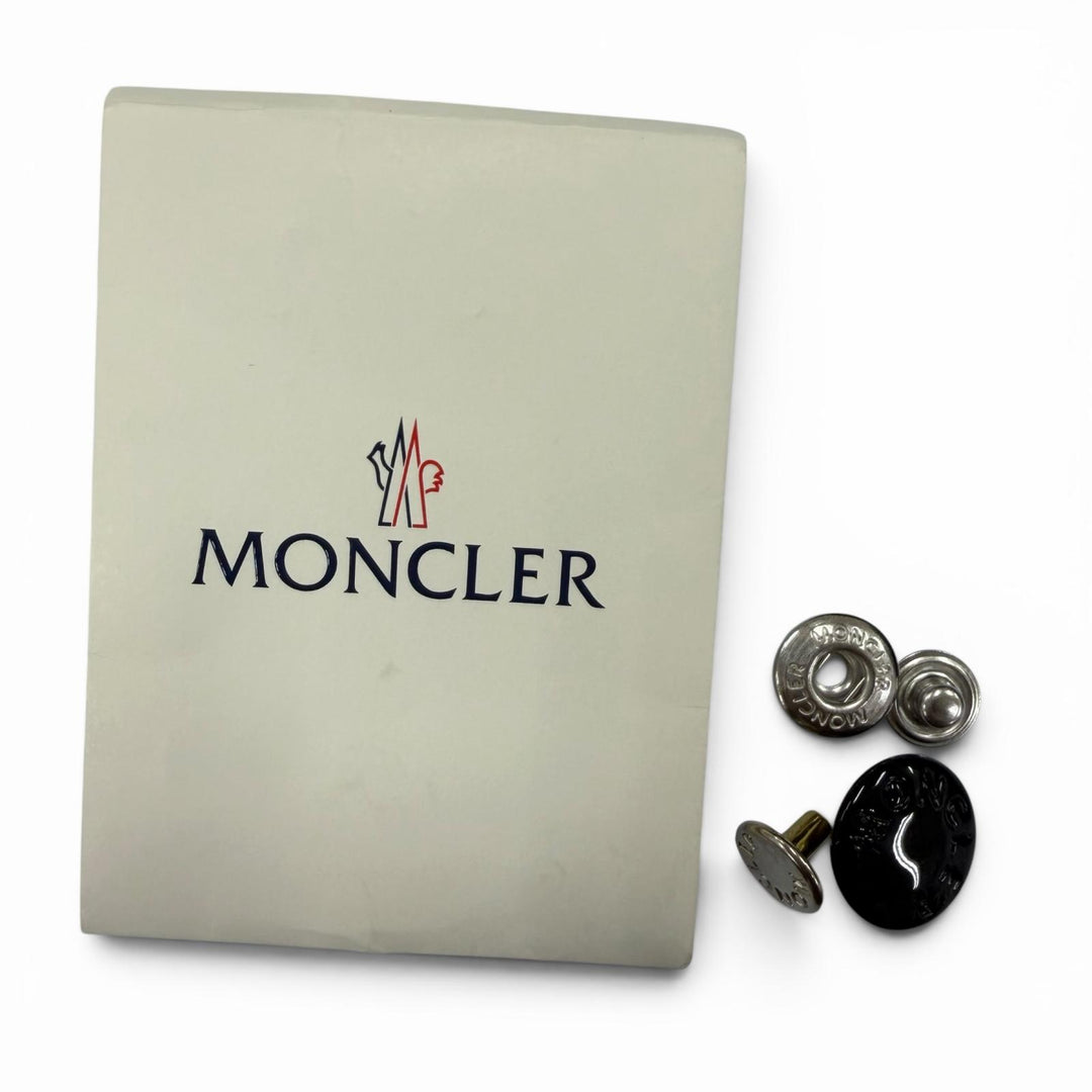 Great MONCLER coat MUTCHE Logo patch and hood black polyester Women 0