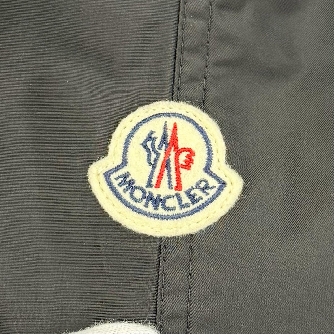 Great MONCLER coat MUTCHE Logo patch and hood black polyester Women 0